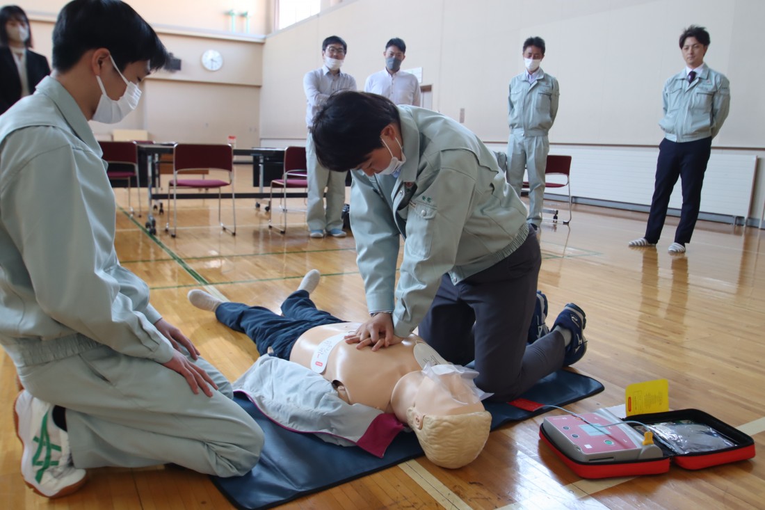 実技救命講習｜心肺蘇生法・AED取り扱い